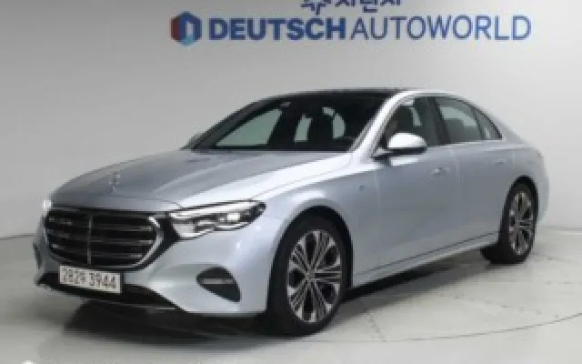 수원중고차판매사이트 E-클래스 W214 E350 e 4MATIC 매물 사진 17 - 2025/08 14,660km