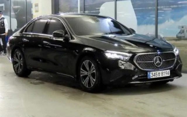 수원중고차판매사이트 E-클래스 W214 E200 매물 사진 20 - 2024/06 33,466km
